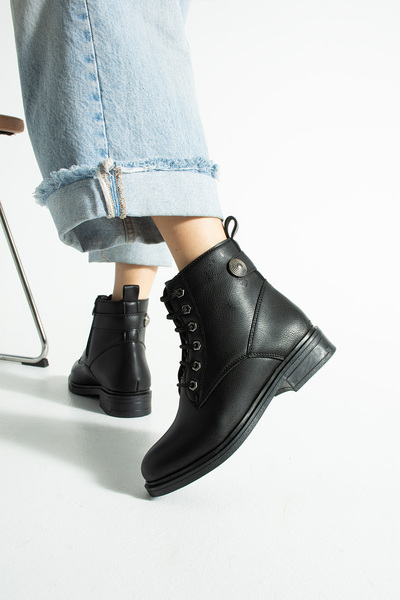 nevanın pabuçları Mira bağcıklı toka detaylı rahat kalıp kadın bot