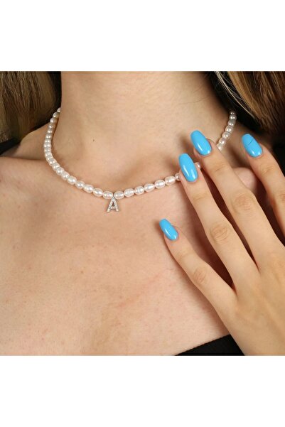 Kişiye Özel Harfli Zirkon Taşlı Beyaz Tatlısu İnci Choker Kolye – Minimalist El Yapımı