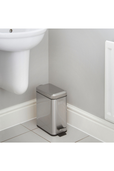 Black&Decker Slim Line Soft Close Stainless Steel Pedal Trash Bin 5 Liter