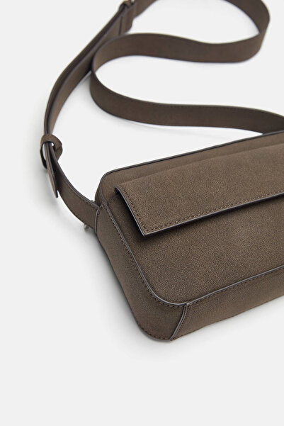 Pull & Bear Crossbody bag with flap