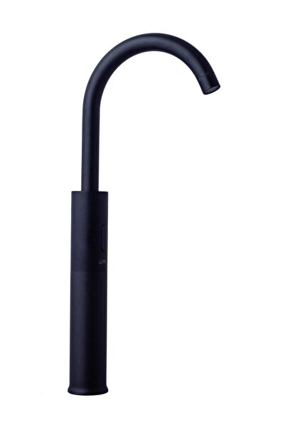 Trendy's Swan kitchen faucet with sensor, matte black