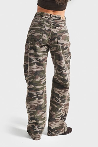 its basic Kadın Kamuflaj Renk 1w5-28 Baggy Fit Bol Kesim İç Boy 83cm Pantolon