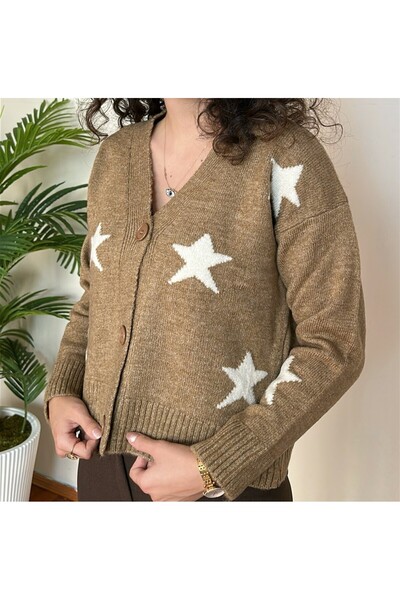 BELISTIL سترة تريكو بنمط نجمة بنية اللون وياقة على شكل حرف V