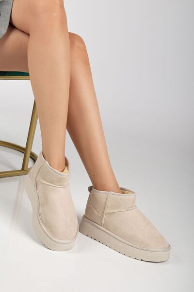 Multi Polo Kadın Kısa Tüylü Süet Bot – Rahat ve Sıcak Kışlık Ayakkabı