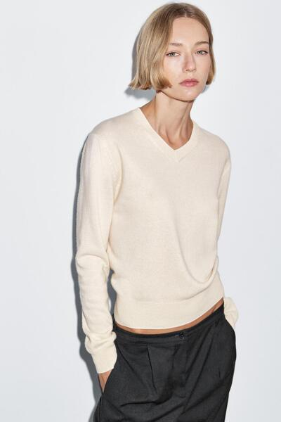 Massimo Dutti Yünlü V yaka triko kazak