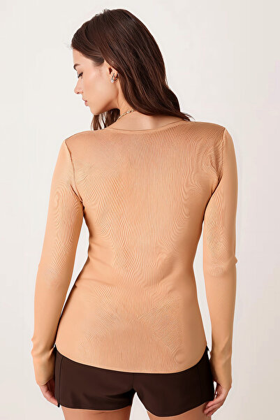 armonika Γυναικεία μπλούζα με τετράγωνο γιακά από λύκρα ARM-26K069002