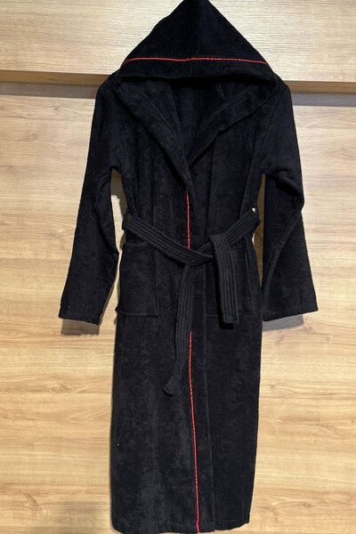 VAROL Black Bukle Bathrobe – Red Trim (High Grammage, Export Surplus)