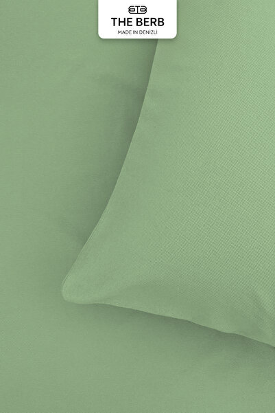 TheBerb |   Set of 2 Lacoste Knitted Pillowcases |   100% Cotton |   50 X 70 |   With Zipper