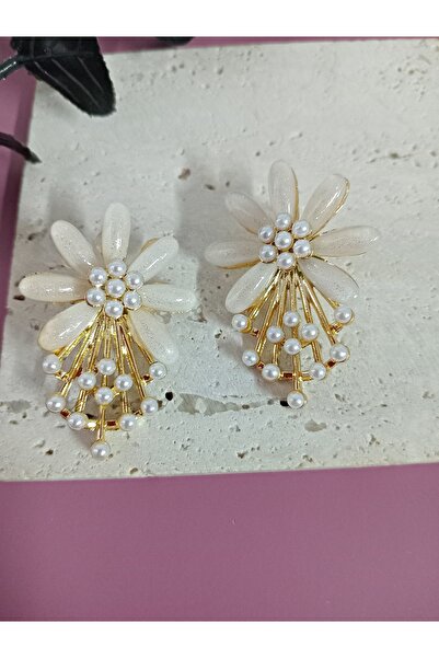 mos&more White Flower Pearl Lightweight Women's Earrings