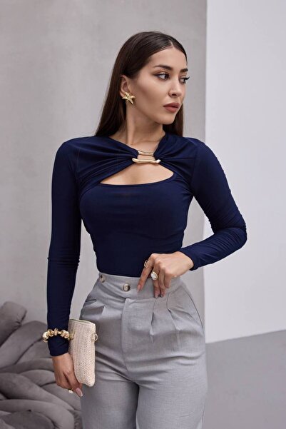 Butik Beyza Блуза з застібкою на кнопках Sandy