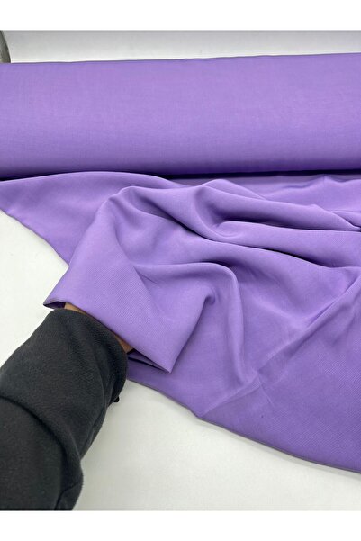 Kumaş Sevdası Țesătură din crep de bumbac (lățime 145 cm) este fluidă și nu se văd prin interior. Este din țesătura de viscoză, cu textura creponată.