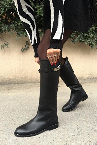 Yula Fashion Shoes Γυναικείες μπότες Laroys Flat Rider με λεπτομέρεια από μαύ...