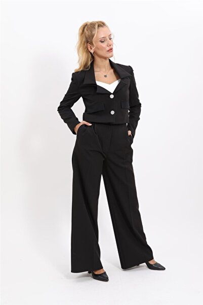 ÖNDER ÖZSOY Düşük Yaka Mini Ceket & Yüksek Bel Pileli Bol Paça Pantolon Takım-Siyah