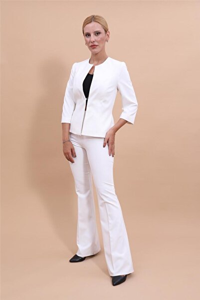 ÖNDER ÖZSOY Oval Yaka Kısa Ceket & İspanyol  Paça Pantolon Takım-Ekru