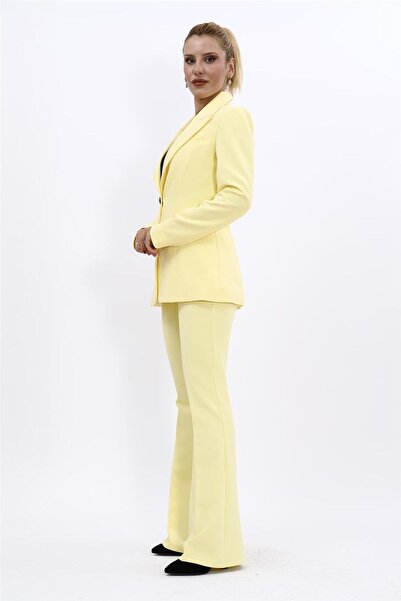 ÖNDER ÖZSOY Erkek Yaka Tek Düğmeli Klasik Ceket & İspanyol Paça Pantolon-Sarı