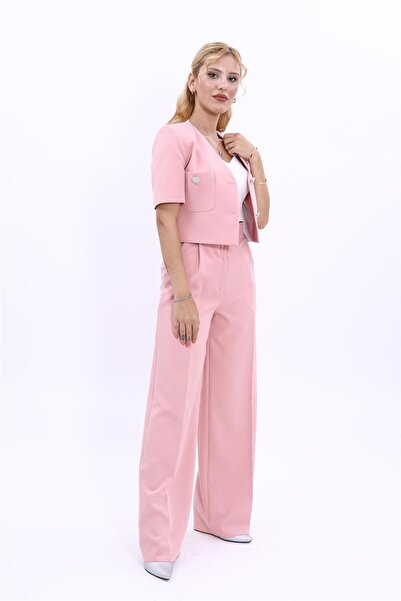 ÖNDER ÖZSOY Kısa Kollu Yakasız Mini Ceket & Yüksek Bel Bol Paça Pantolon Takım-Pudra