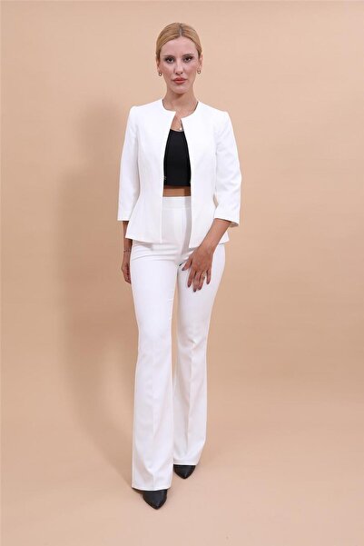 ÖNDER ÖZSOY Oval Yaka Kısa Ceket & İspanyol  Paça Pantolon Takım-Ekru