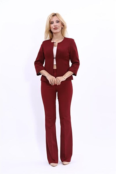 ÖNDER ÖZSOY Sıfır Yaka Düz Kısa Ceket & İspanyol Paça Pantolon-Bordo