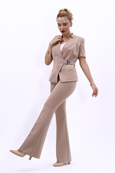 ÖNDER ÖZSOY Hakim Yaka Yandan Tokalı Çapraz Ceket & İspanyol Paça Pantolon-Taş