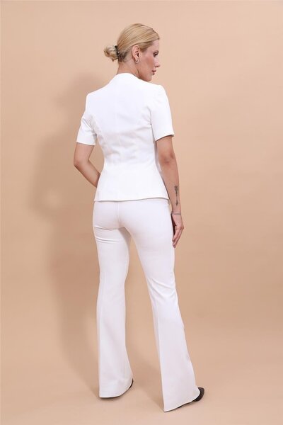 ÖNDER ÖZSOY Tokalı Kısa Kollu Ceket & İspanyol  Paça Pantolon Takım-Ekru