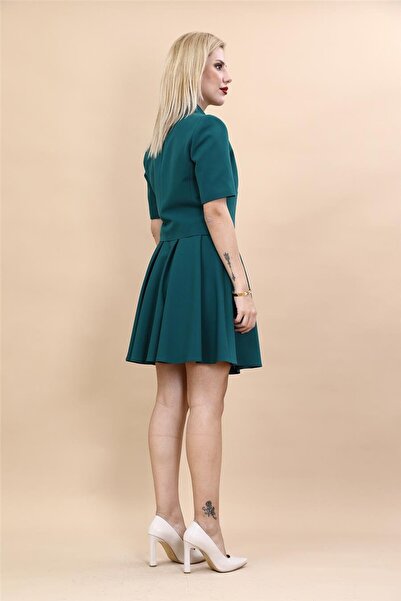 ÖNDER ÖZSOY V Yaka Kısa Ceket & Kısa Kloş Etek-Petrol