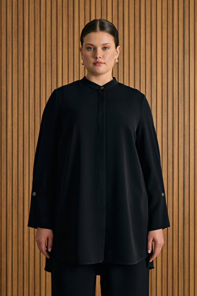 Aker Kol Ucu Metal Koza Logo ve Pili Detaylı Tunik