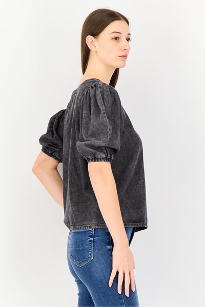 Levi's Women Round Neck Short Sleeve Solid Top, Washed Grey