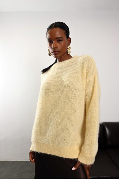 5in1Canpolat Yellow Crew Neck Furry Sweater