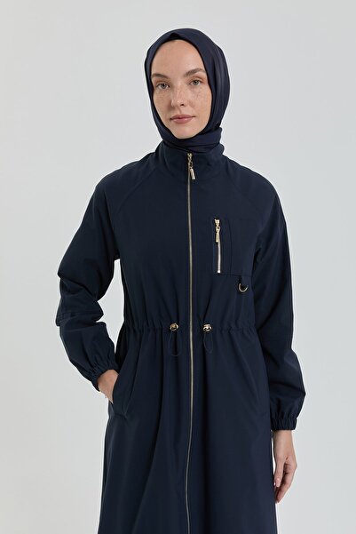 Nihan Beli Büzgülü Aksesuar Detaylı Kap Lacivert