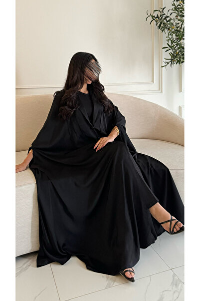 outline Black abaya with a wide cape cut