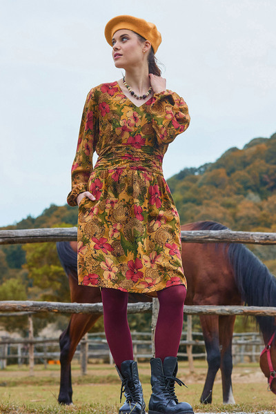 Los banditos V-Neck Draped Belt Detailed Winter Dress