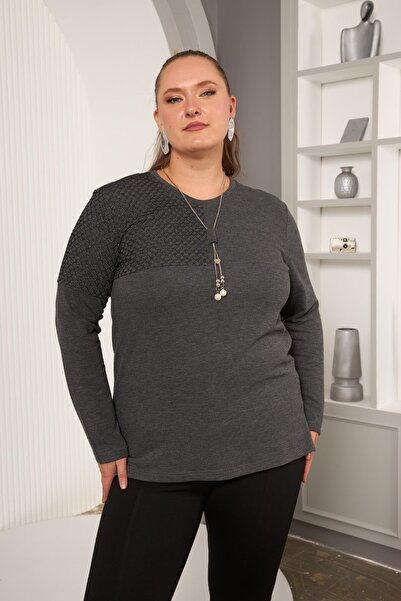 RMG Μπλούζα με διάφανο πλέγμα και λεπτομέρεια κολιέ σε ανθρακί χρώμα