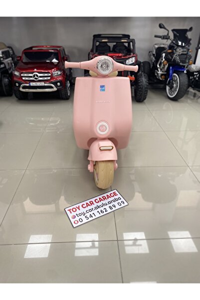 Toys KUMANDALI VESPA AKÜLÜ MOTOR 3-9 YAŞ