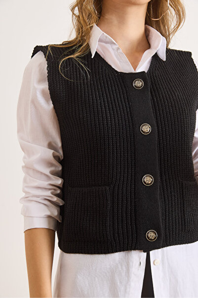 Olalook Жіночий чорний трикотажний жилет з металевими ґудзиками та кишенями YLK-19000089