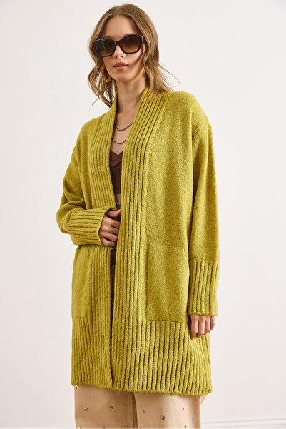 Olalook Women's Oil Green Pocket Detail Collar Detailed Soft Textured Knitwear Cardigan Hrk-19000322