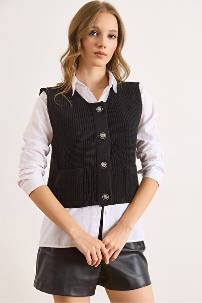 Olalook Жіночий чорний трикотажний жилет з металевими ґудзиками та кишенями YLK-19000089