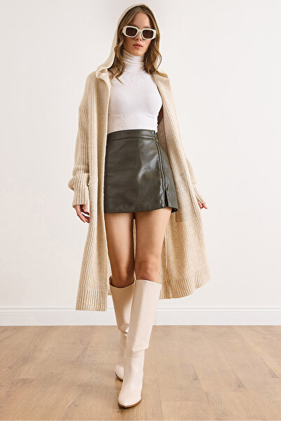 Olalook سترة نسائية سميكة ذات ملمس ناعم مع جيوب وقلنسوة مزينة بالأحجار HRK-19000416