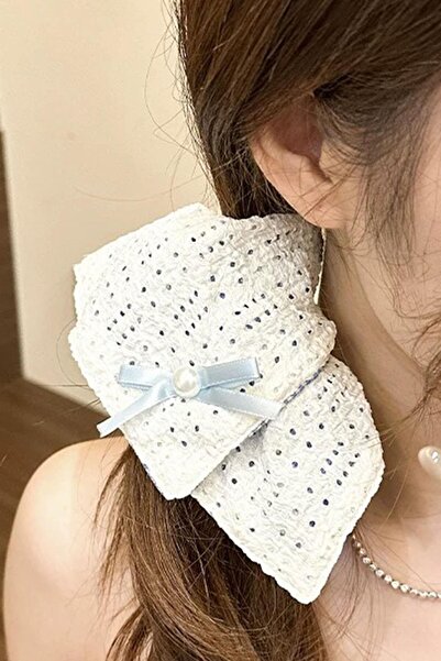 TAKIŞTIR Κρεμαστό κούμπωμα σε σχήμα κορδέλας σε κρεμ χρώμα