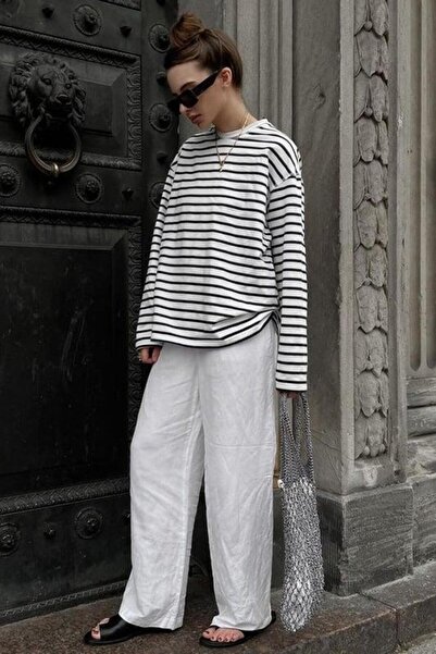 Madmext Beyaz Çizgili Sweatshirt MG2572