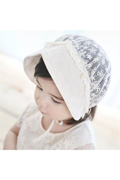Superbaby Ivory bonnet with embroidered flowers