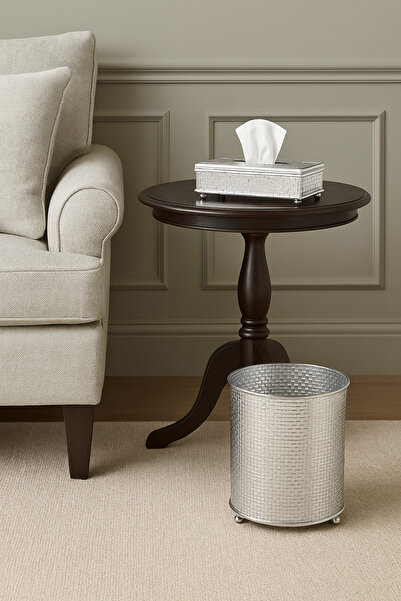 Dania ✨ A luxurious set of a basket and a tissue box with a distinctive silve...