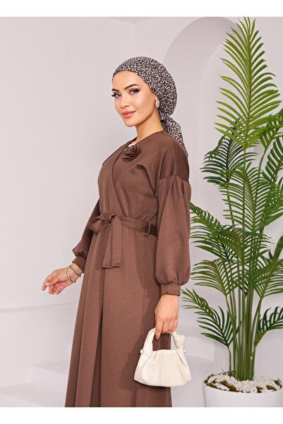 QUAWEAR V-Neck Belted Waist Pleated Rose Accessory Imported Knitted Fabric Full Length Dress