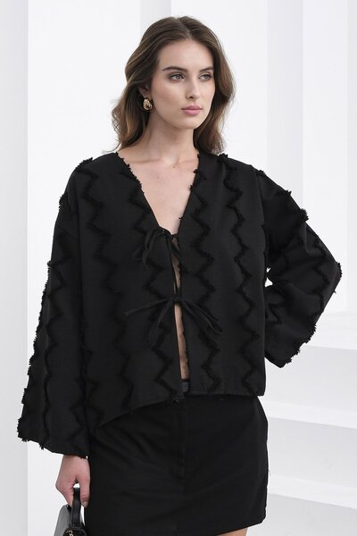 VAGGON Γυναικεία μπλούζα με μαύρο κορδόνι με λεπτομέρεια σε σχήμα ζιγκ-ζαγκ Vs01236