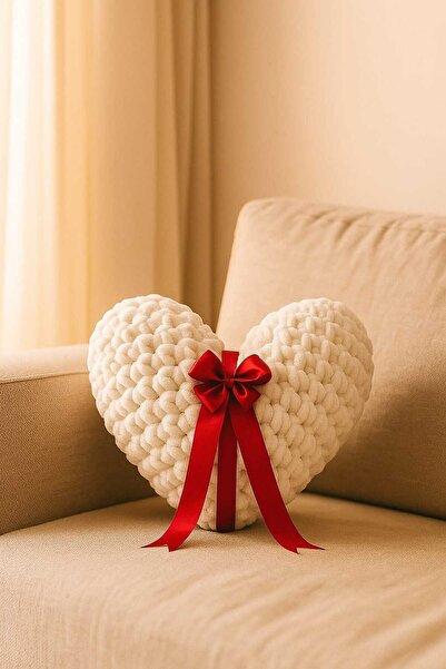 NURDAY Romantic Heart Pillow - Valentine's Day Heart Pillow - Modern and Elegant for Gift and Decoration 35X35