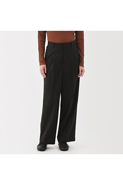 Muji Water Repellent Stretch Pleated Straight Pants