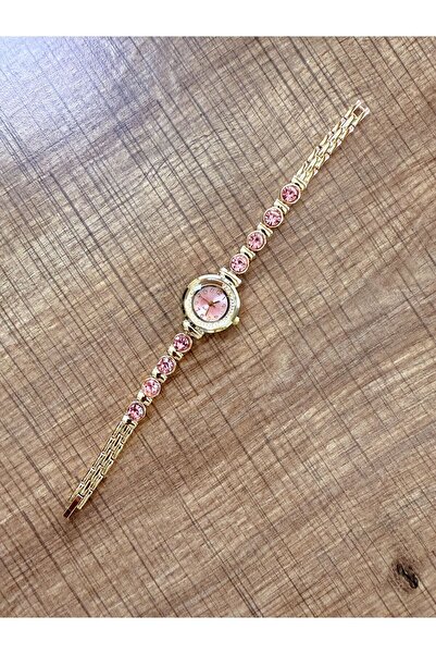 LOOQ Detailed Stylish Vintage Women's Wristwatch