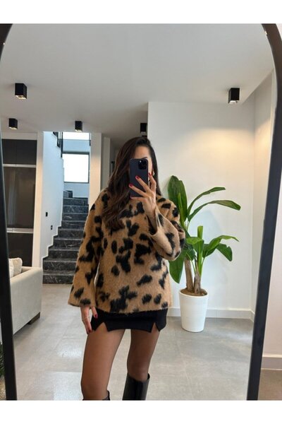 Silerra Γυναικεία μίνι φούστα με διπλό σκίσιμο με λεπτομέρειες