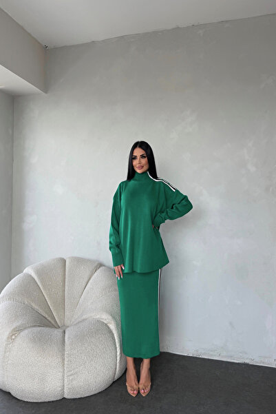 LİLA İSTANBUL Set de tricotaje dublu cu detaliu pe umăr cu gât roșu