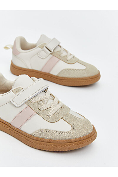 LC Waikiki Vizyon Yeni Sezon Bağcık ve Cırt Cırtlı Kız Bebek Spor Ayakkabı