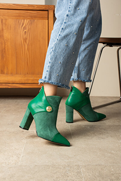 BERFONA LAYLA YEŞİL SÜET 7 CM TOPUKLU DÜĞME DETAYLI FERMUARLI BOT BOTTİE